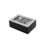 Caja de té Cuzco de 6 divisiones cerrada, con los saquitos de té a la vista bajo el vidrio de la tapa
