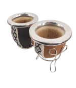 Mate con cuero y guarda pampa