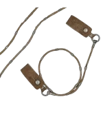 Cuentaganados de 8 tientos trenzados con presillas de cuero crudo.