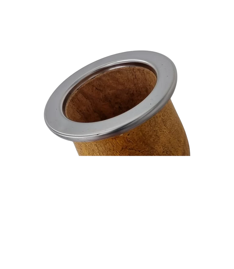 Artesano en Macia, torneria de madera de algarrobo